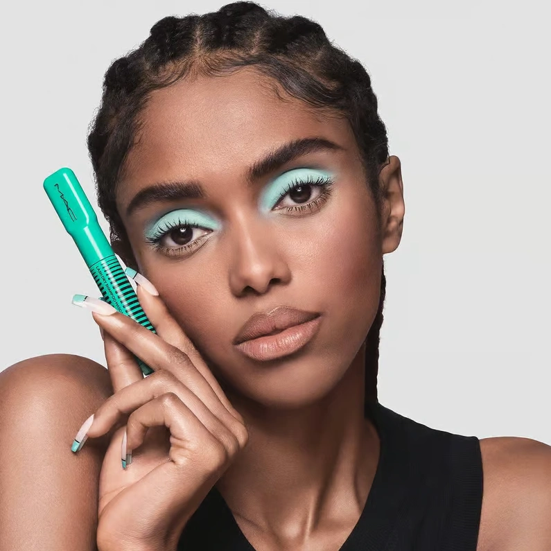 MAC Cosmetics Lash Dry Shampoo Mascara Refresher 6,5ml képe 3